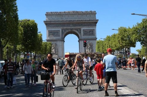 Fransa 1945-ci ildən bəri ən isti ayını keçirdi