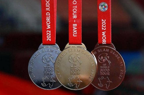 Bakıda keçiriləcək Böyük Dəbilqənin medalları təqdim olunub