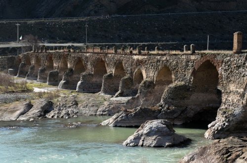 Azad edilən ərazilərdə işləyən mütəxəssislər yüksək maaş alacaqlar