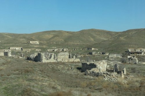 Azad edilmiş ərazilərində işləyən mütəxəssislərə birdəfəlik müavinət veriləcək