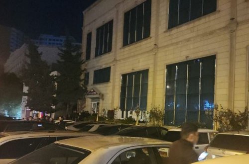 Bakıda şadlıq evində yanğın baş verib