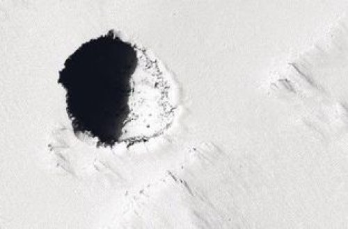 Marsda astronavtlar üçün 9 mağara tapılıb