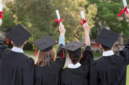 Azərbaycanda tələbələrin təqaüdləri artırılacaq