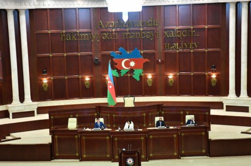 Milli Məclis Prezident İlham Əliyev və Birinci vitse-prezident Mehriban Əliyevaya təbrik məktubu ünvanlayacaq