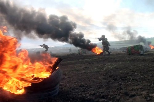 Azərbaycanın xüsusi təyinatlılarının İranla sərhəddə keçirilən təliminin növbəti mərhələsi icra edilib