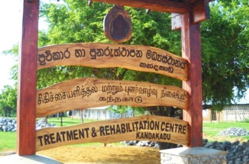 Şri Lankada reabilitasiya mərkəzindən 100-ə yaxın məhbus qaçıb