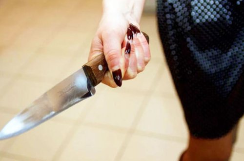 Bakıda azyaşlını bıçaqla hədələyən qadın saxlanıldı