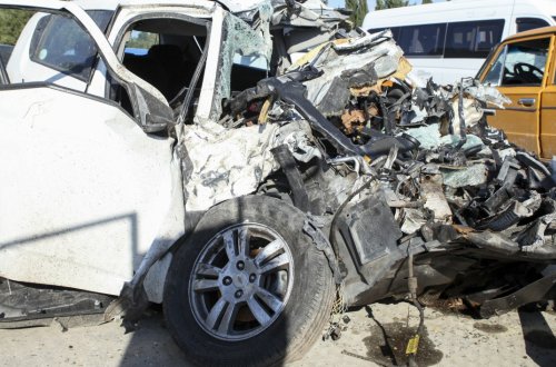 Siyəzəndə iki maşın toqquşub, ölən var