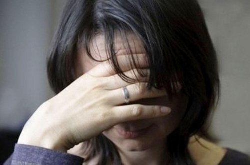 Bu gün boşanmaqla bağlı məhkəməsi var idi, intihar etdi