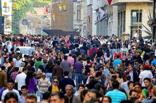 Dünya əhalisinin sayı gələn həftə 8 milyarda çatacaq