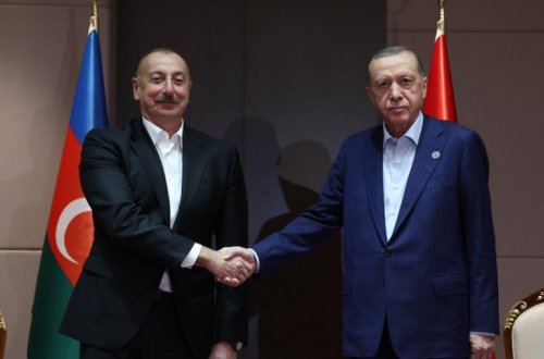 İlham Əliyev Özbəkistanda Rəcəb Tayyib Ərdoğanla görüşüb - YENİLƏNİB