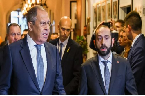 Sergey Lavrovla Ararat Mirzoyan arasında telefon danışığı olub