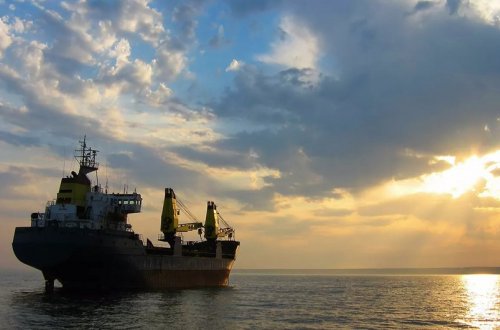 Yəməndə İrana məxsus narkotik vasitələri daşıyan gəmi saxlanılıb