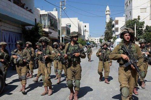 İsrail əsgərləri İordan çayının qərb sahilində iki fələstinlini saxlayıb