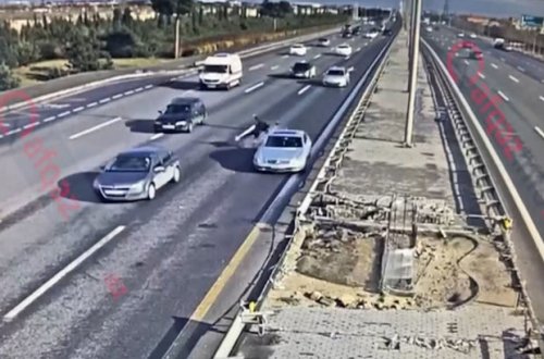 Bakıda piyadaların vurulması ilə nəticələnən dəhşətli qəzalar - ANBAAN VİDEO