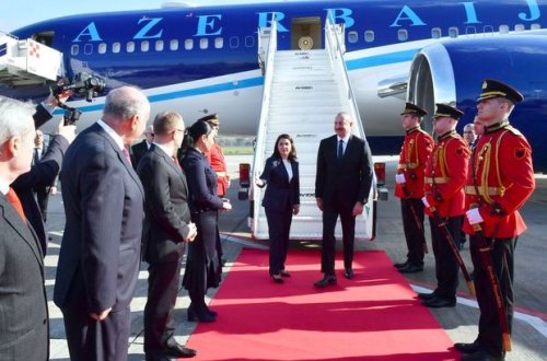 İlham Əliyev Albaniyaya dövlət səfərinə gedib - FOTO