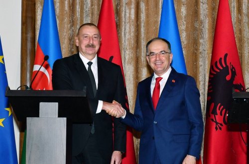 İlham Əliyev Albaniya liderini Ermənistanın Azərbaycan ərazilərində törətdiyi cinayətlərlə bağlı məlumatlandırıb