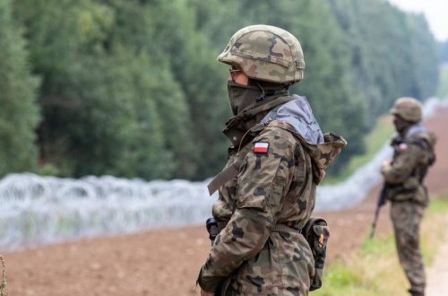 Polşada bəzi hərbi bölmələrin döyüş hazırlığı artırılıb