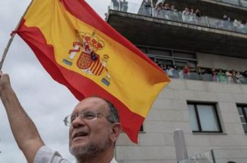 İspaniyada enerji böhranından əziyyət çəkən işçilər tətilə başlayıblar