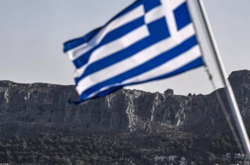 Yunanıstan ələ keçirdiyi İran neft tankerini sərbəst buraxıb