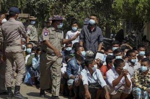 Myanma Britaniya səfiri də daxil olmaqla 6000 məhbusu azad edəcək