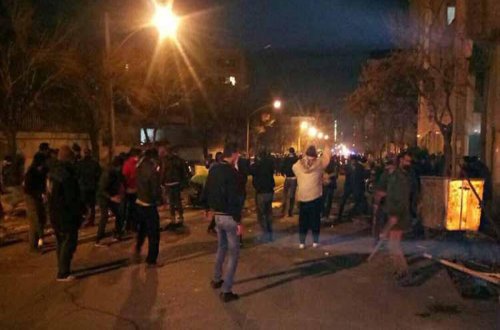 İranda polis generalı etirazçılar tərəfindən qətlə yetirilib