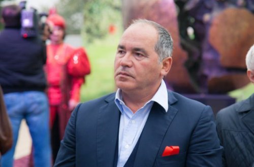 Milyarder Fərhad Əhmədovun Göyçaydakı bağında axtarış aparılıb