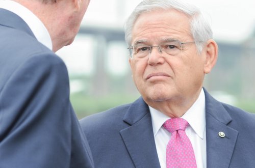 ABŞ-da ermənipərəst senatorun həyat yoldaşı ilə bağlı istintaq aparılır