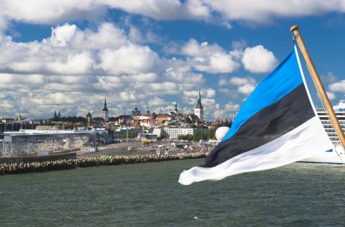 Estoniya Ukraynaya avtobus və generatorlar verəcək