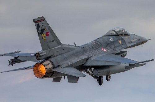 Türkiyənin “F-16”ları Suriyada dörd, İraqda isə bir bölgəyə hava zərbələri endirib