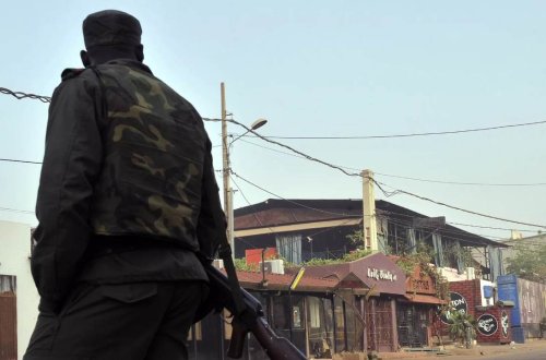 Malidə Fransanın dəstəklədiyi təşkilatlarının fəaliyyətinə qadağa qoyulub