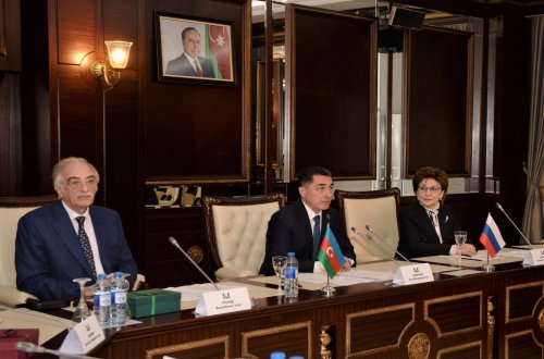 MM və Rusiya Federal Məclisi ikitərəfli parlamentlərarası komissiyasının iclası keçirilib