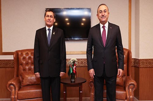 Türkiyə və Türkmənistan XİN başçıları telefonla danışıb