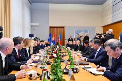 İlham Əliyevin Aleksandar Vuçiçlə geniş tərkibdə görüşü olub - YENİLƏNİB