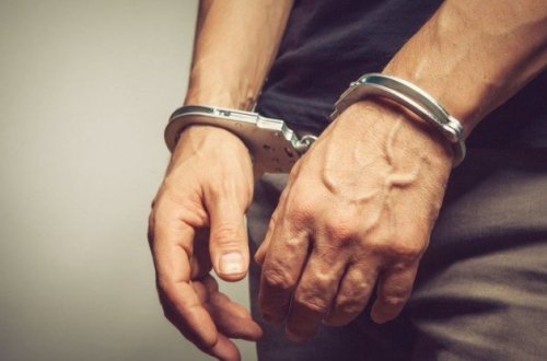 Evinə gələn tanışını döyüb öldürdü, araba ilə meyiti daşıyarkən...- Bakıdakı qətlin təfərrüatı