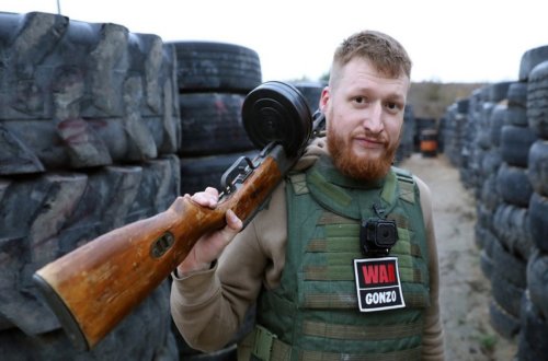 Putin ermənipərəst jurnalist Semyon Peqovu “İgidliyə görə” ordeni ilə təltif edib