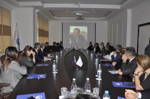 Agentlikdə Əvəz Həsənovun xatirəsi anılıb