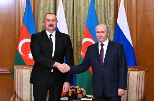 Azərbaycan və Rusiya prezidentləri üçtərəfli razılaşmaların icrasını müzakirə edib