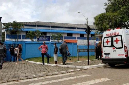 Braziliyada yeniyetmə iki məktəbdə 4 nəfəri güllələyib