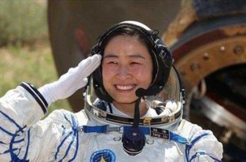 Çin kosmos stansiyasına göndərəcəyi yeni taikonavt heyətini açıqlayıb