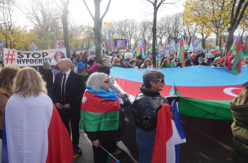 Azərbaycan icmasının Fansa Milli Assambleyası önündə etiraz aksiyası keçirilib  - YENİLƏNİB