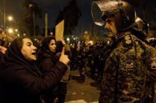 İranda repressiyalar zamanı 448 nəfər öldürülüb