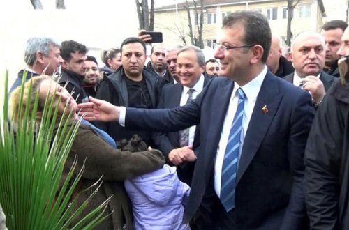 İmamoğlunun bu hərəkəti müzakirələrə səbəb oldu - Video