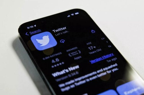 “Apple” CEO-su ilə görüşən Musk: “Twitter” “App Store”dan silinməyəcək