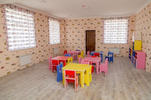 Heydər Əliyev Fondunun təşəbbüsü ilə Oğuzda inşa edilmiş körpələr evi-uşaq bağçası istifadəyə verilib