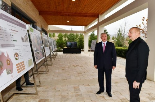 İlham Əliyev “Şəki-Oğuz” Aqroparkında yaradılan şəraitlə tanış olub - YENİLƏNİB