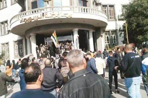 Suriyada hökumət əleyhinə etirazda 2 NƏFƏR ÖLDÜ