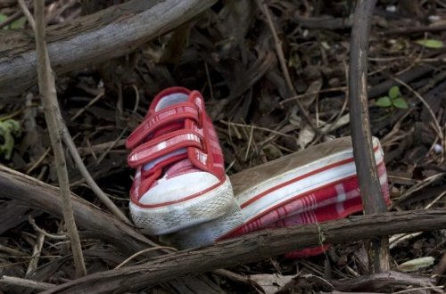 Ukraynada müharibədə 443 uşaq ölüb, 853-dən çoxu yaralanıb