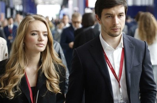 Peskovun qızı çeçen biznesmenlə nişanlanıb - FOTO