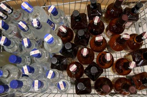 Bu mağazalarda saxta spirtli içkilər aşkarlanıb - Xəbərdarlıq